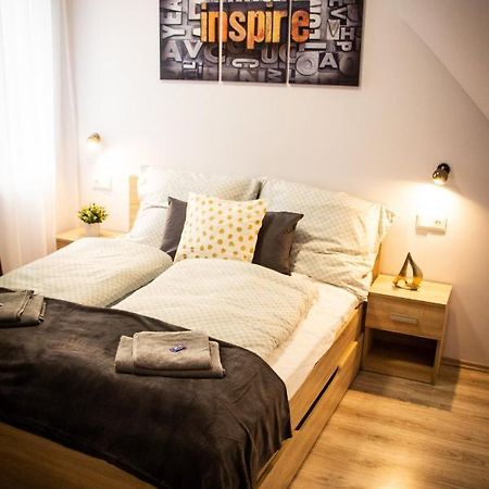 Loli Apartman 미슈콜츠 외부 사진