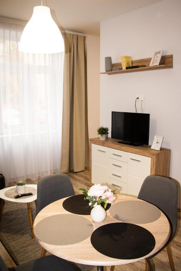Loli Apartman 미슈콜츠 외부 사진